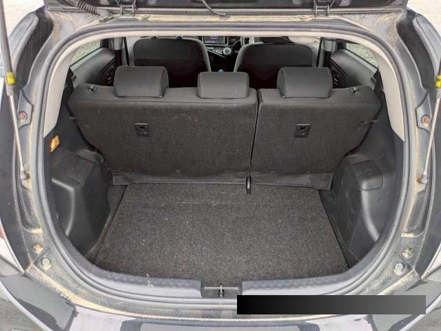 2015 Toyota Aqua thumbnail
