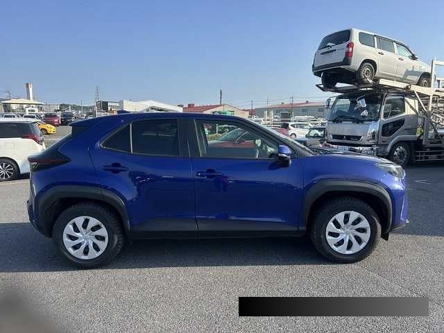 2022 Toyota Yaris thumbnail