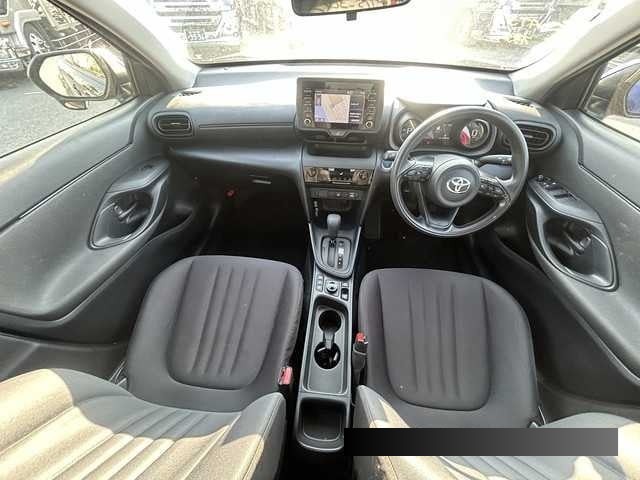 2022 Toyota Yaris thumbnail