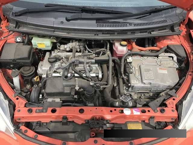 2013 Toyota Aqua thumbnail