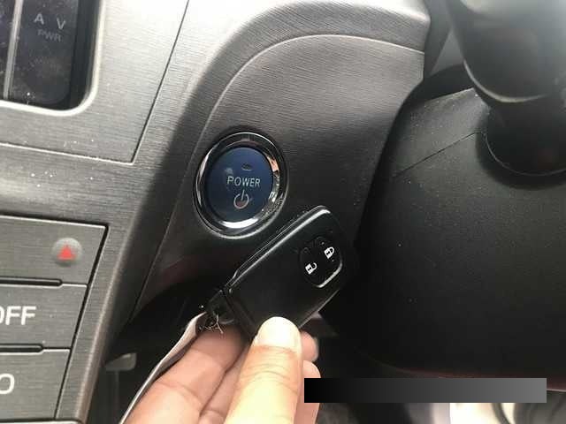 2012 Toyota Prius thumbnail