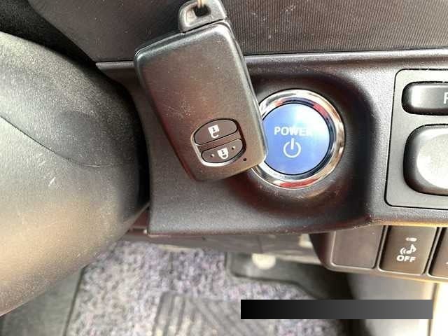 2015 Toyota Aqua thumbnail