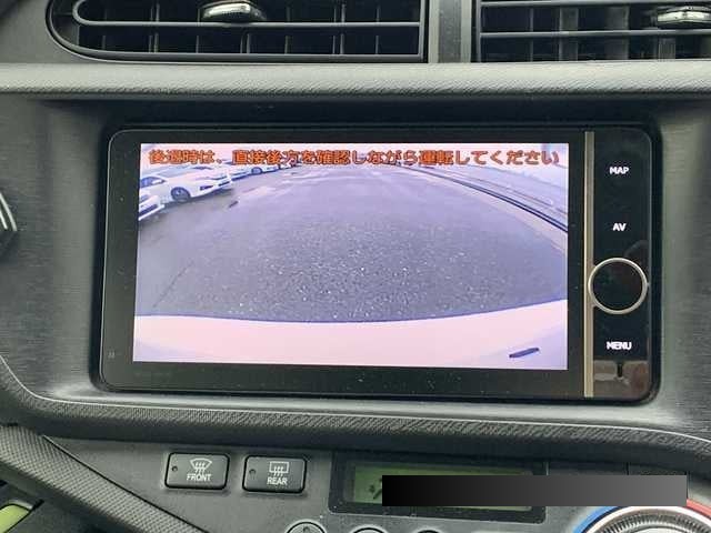2013 Toyota Aqua thumbnail