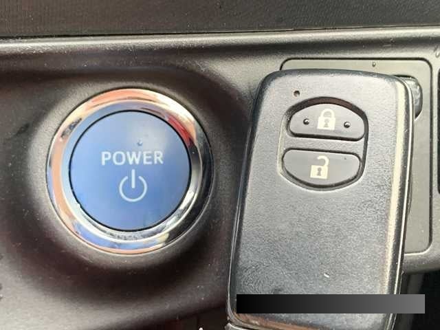 2013 Toyota Aqua thumbnail