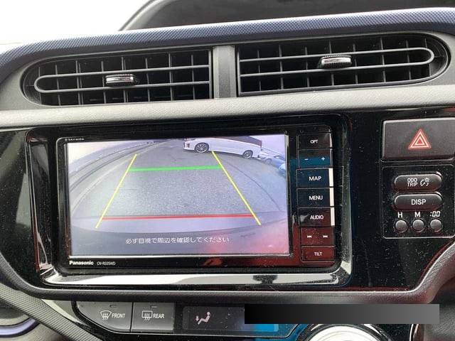 2015 Toyota Aqua thumbnail
