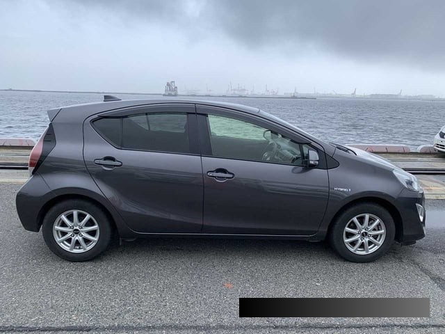2015 Toyota Aqua thumbnail