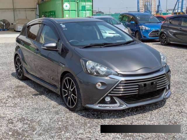 2015 Toyota Aqua thumbnail