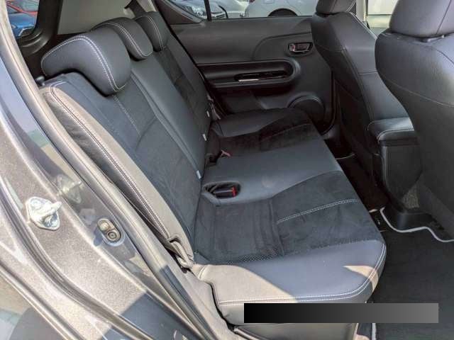 2015 Toyota Aqua thumbnail