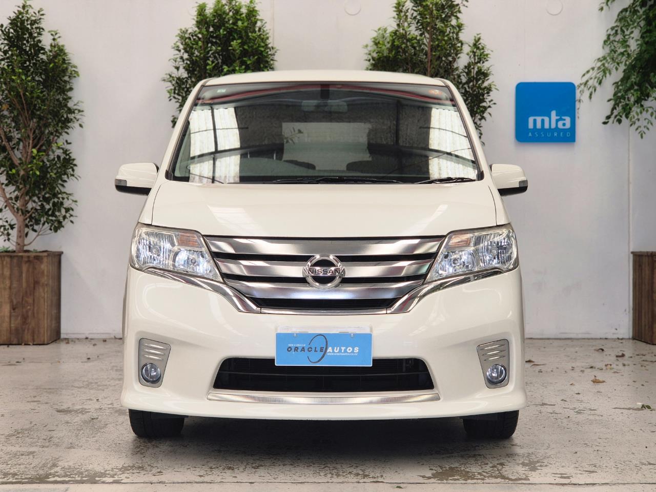 2013 Nissan Serena thumbnail
