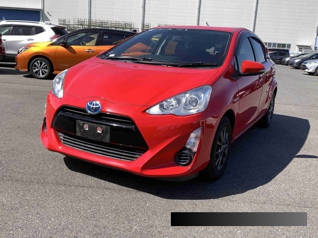 2015 Toyota Aqua thumbnail