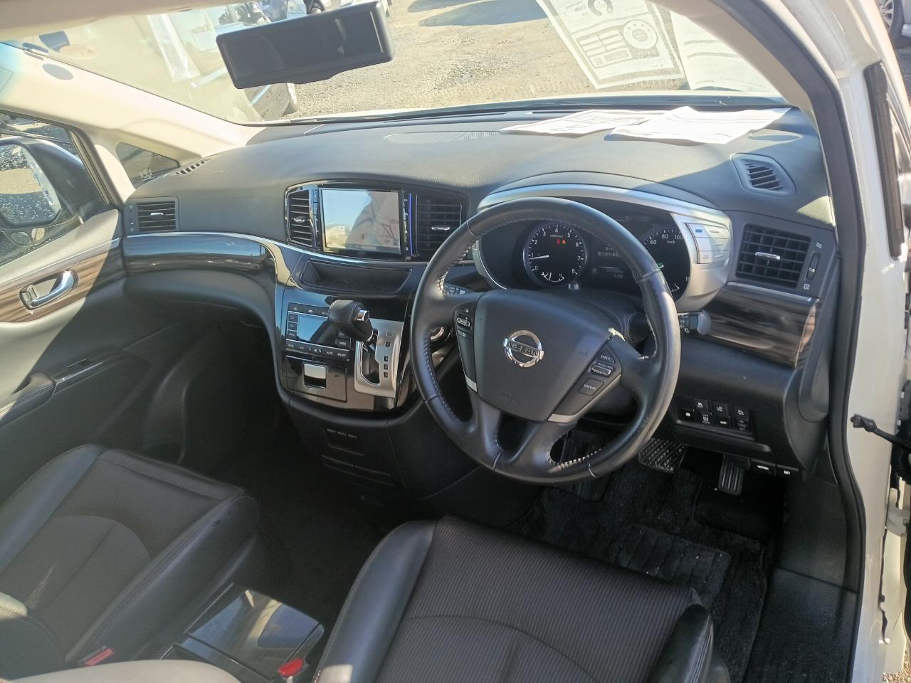 2016 Nissan ELGRAND thumbnail