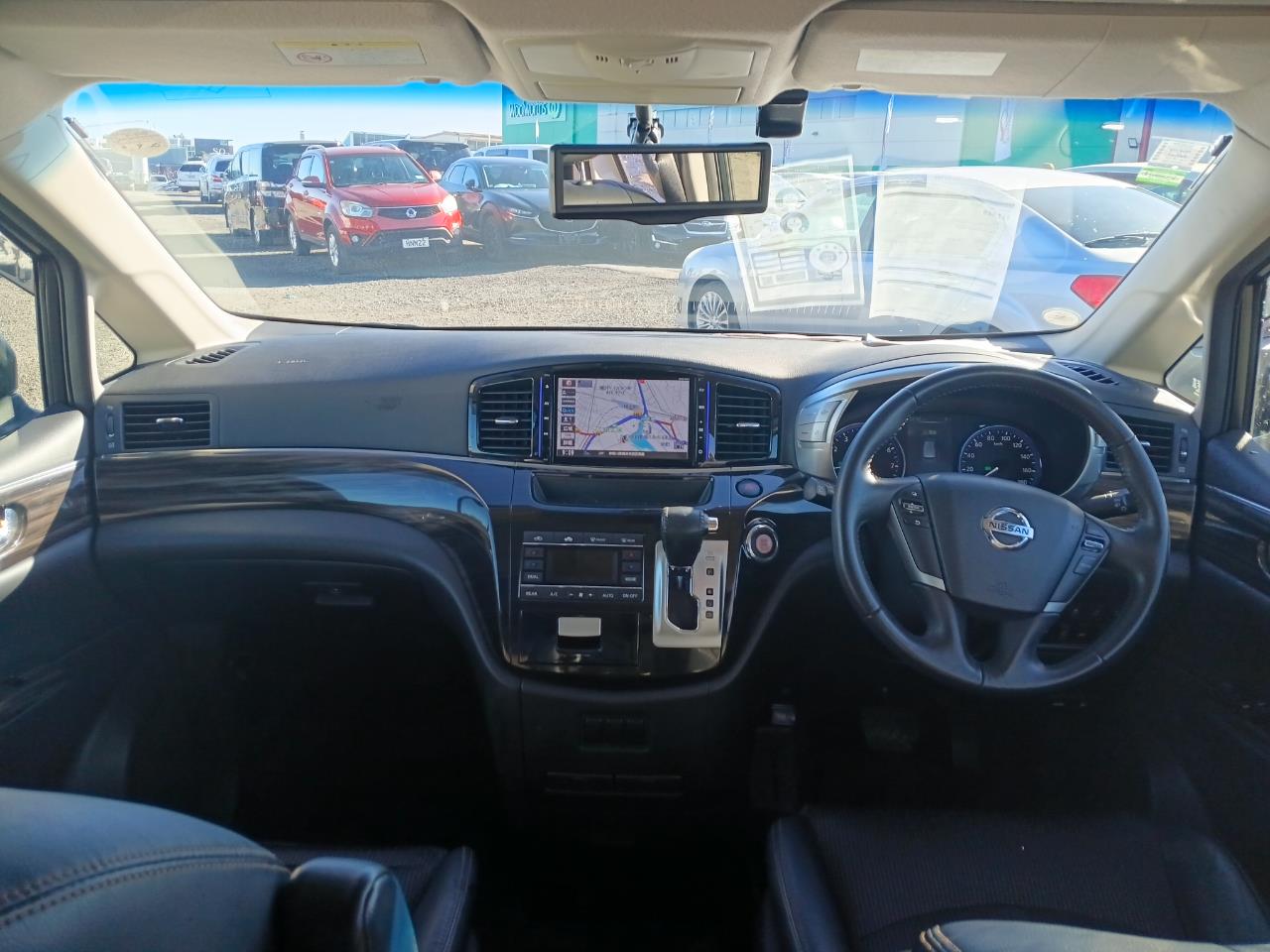 2016 Nissan ELGRAND thumbnail
