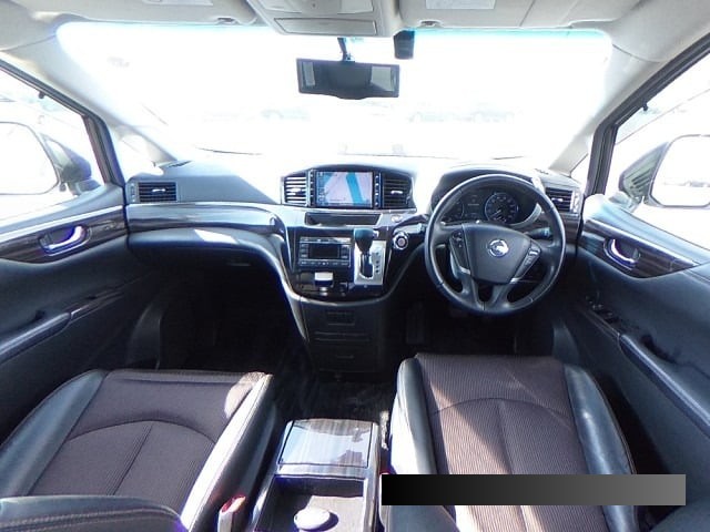 2016 Nissan ELGRAND thumbnail