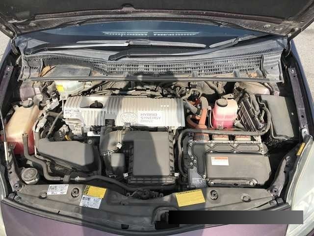 2013 Toyota Prius thumbnail