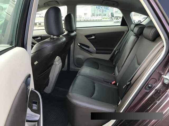 2013 Toyota Prius thumbnail