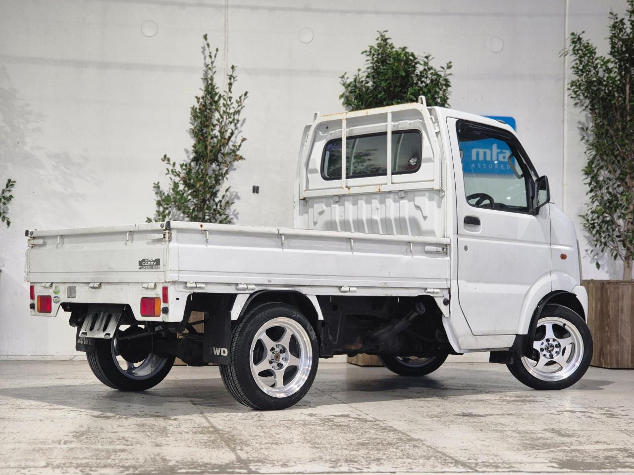 2004 Suzuki CARRY thumbnail