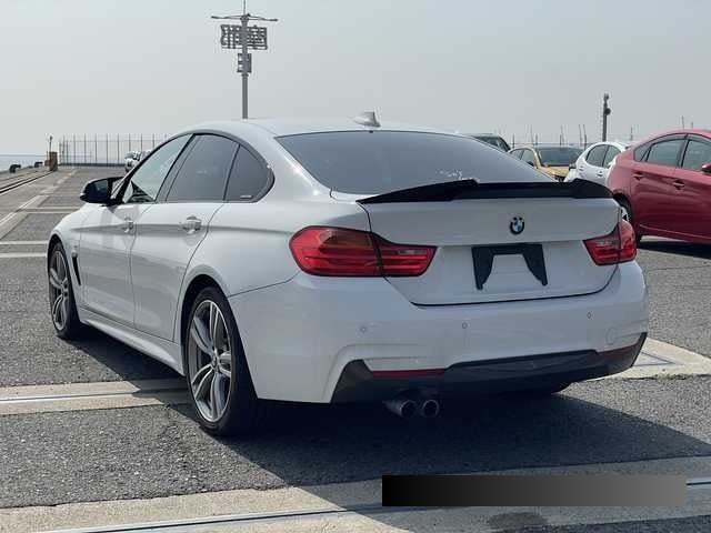 2016 BMW 4 thumbnail