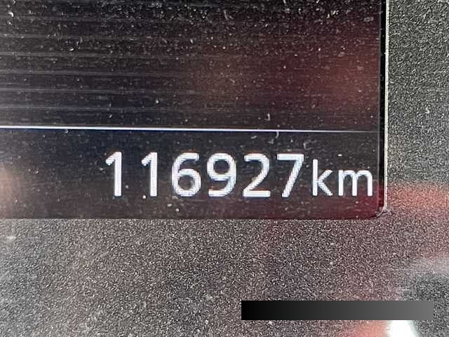 2017 Nissan Serena thumbnail