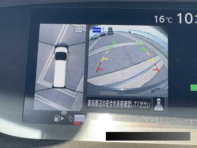 2017 Nissan Serena thumbnail