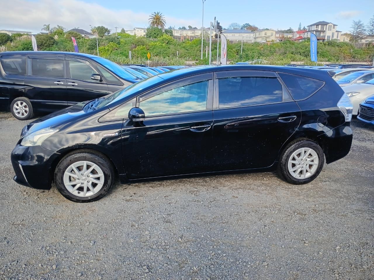 2013 Toyota Prius thumbnail