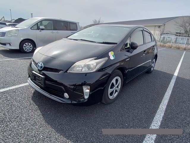 2013 Toyota Prius thumbnail