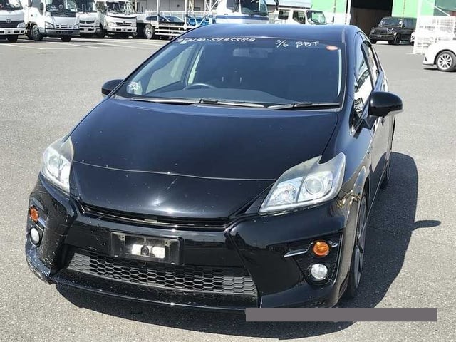 2014 Toyota Prius thumbnail