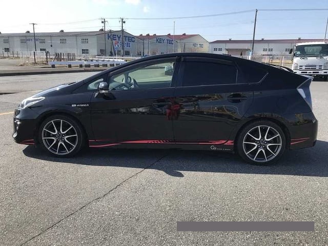 2014 Toyota Prius thumbnail
