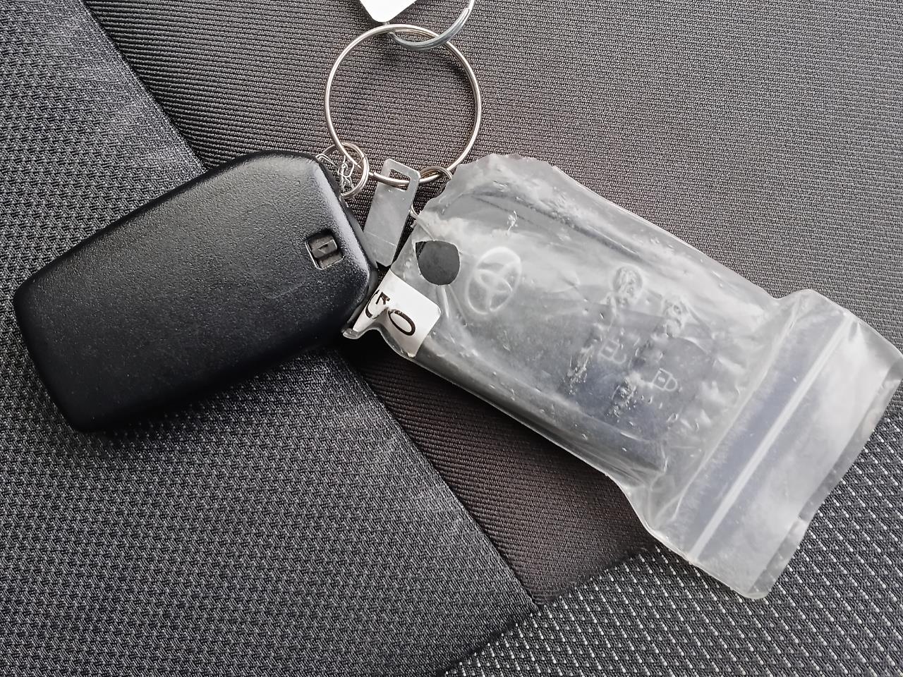2021 Toyota Aqua thumbnail