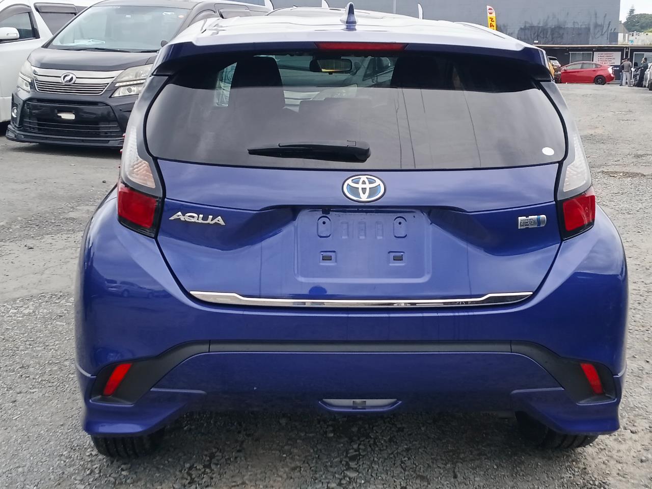 2021 Toyota Aqua thumbnail