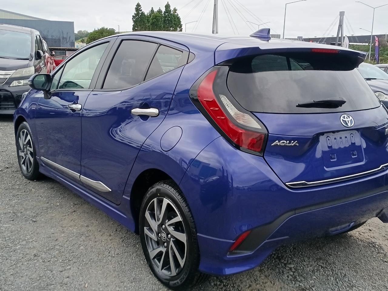 2021 Toyota Aqua thumbnail