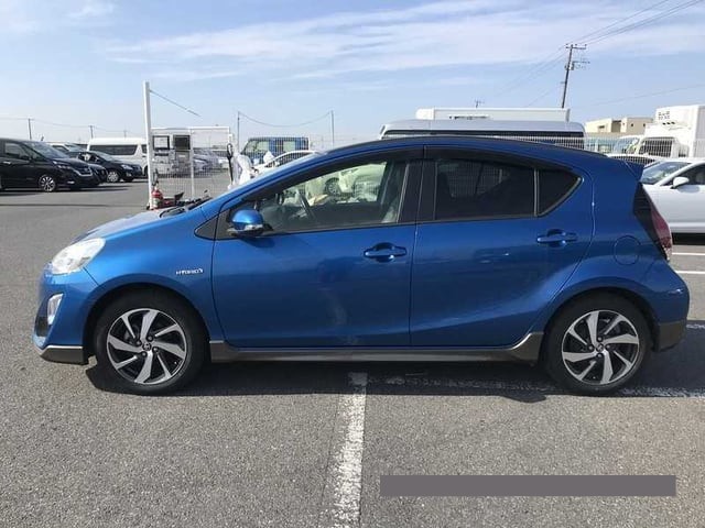 2015 Toyota Aqua thumbnail
