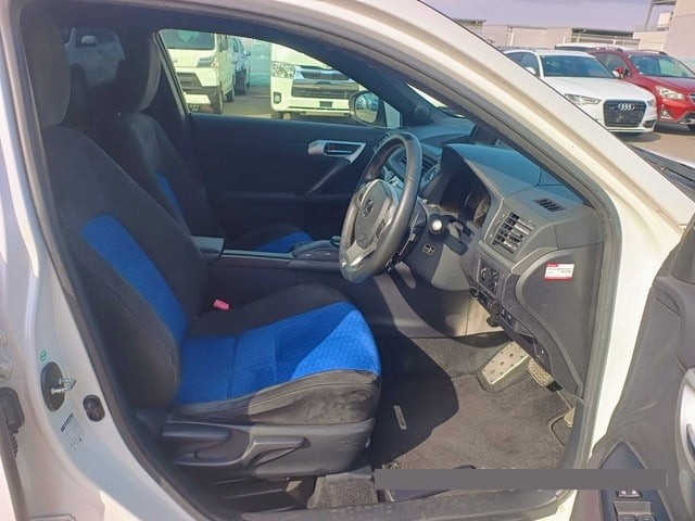 2012 Lexus CT thumbnail