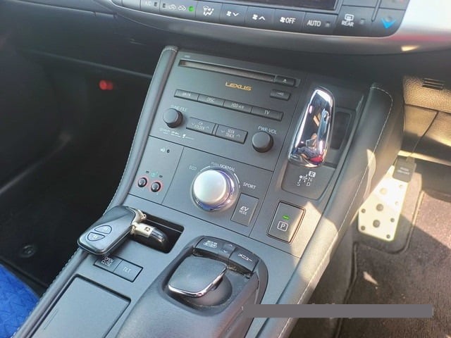 2012 Lexus CT thumbnail