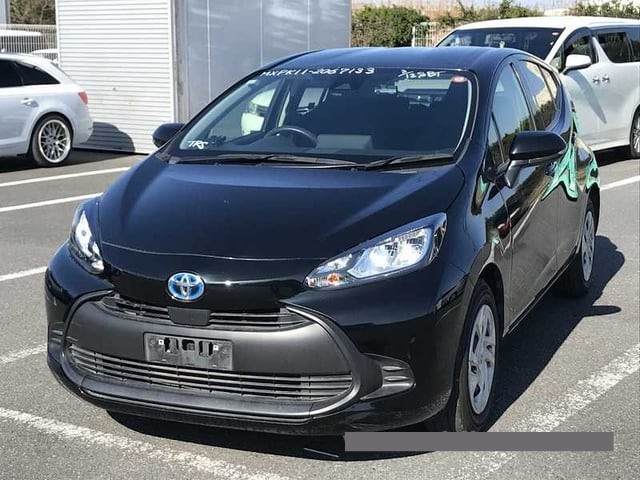 2022 Toyota Aqua thumbnail