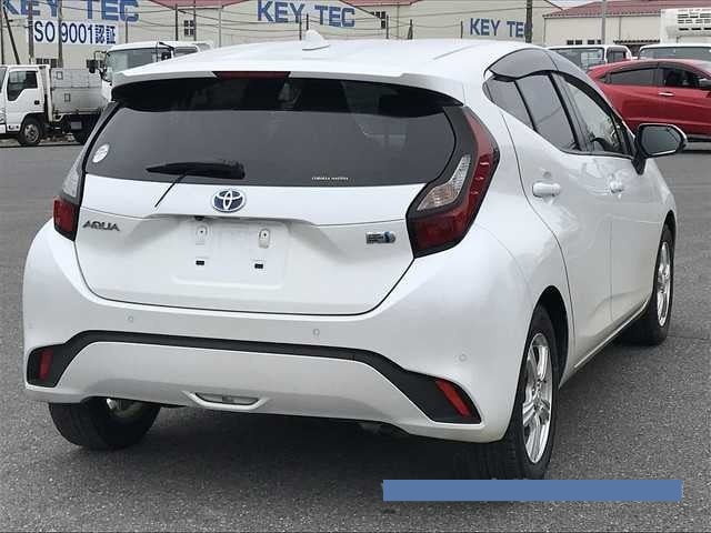 2023 Toyota Aqua thumbnail