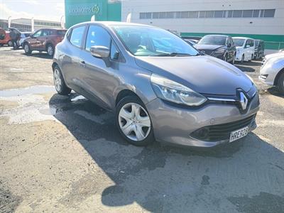 2011 Volkswagen Polo thumbnail