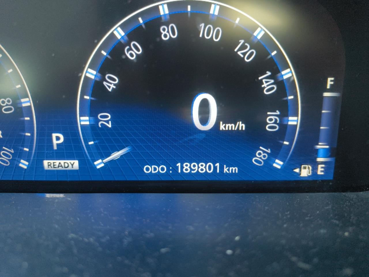 2010 Toyota Crown thumbnail