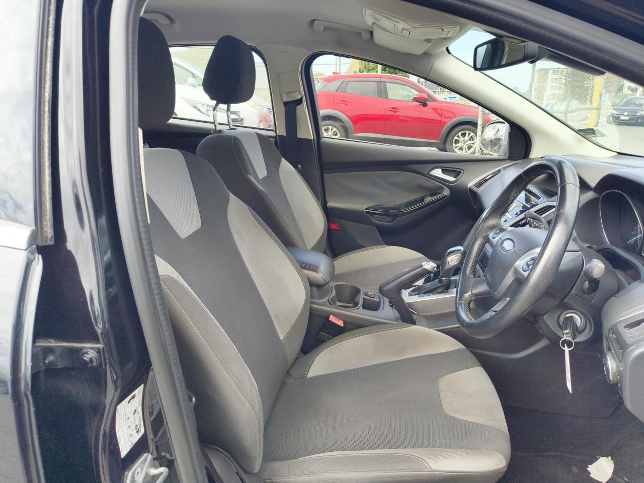2015 Ford Focus thumbnail