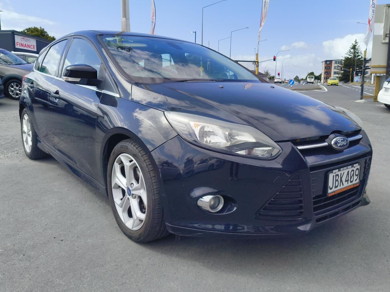 2015 Ford Focus thumbnail
