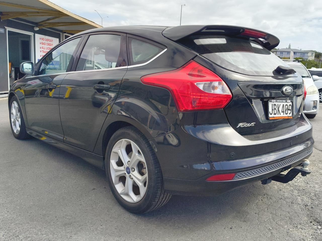 2015 Ford Focus thumbnail