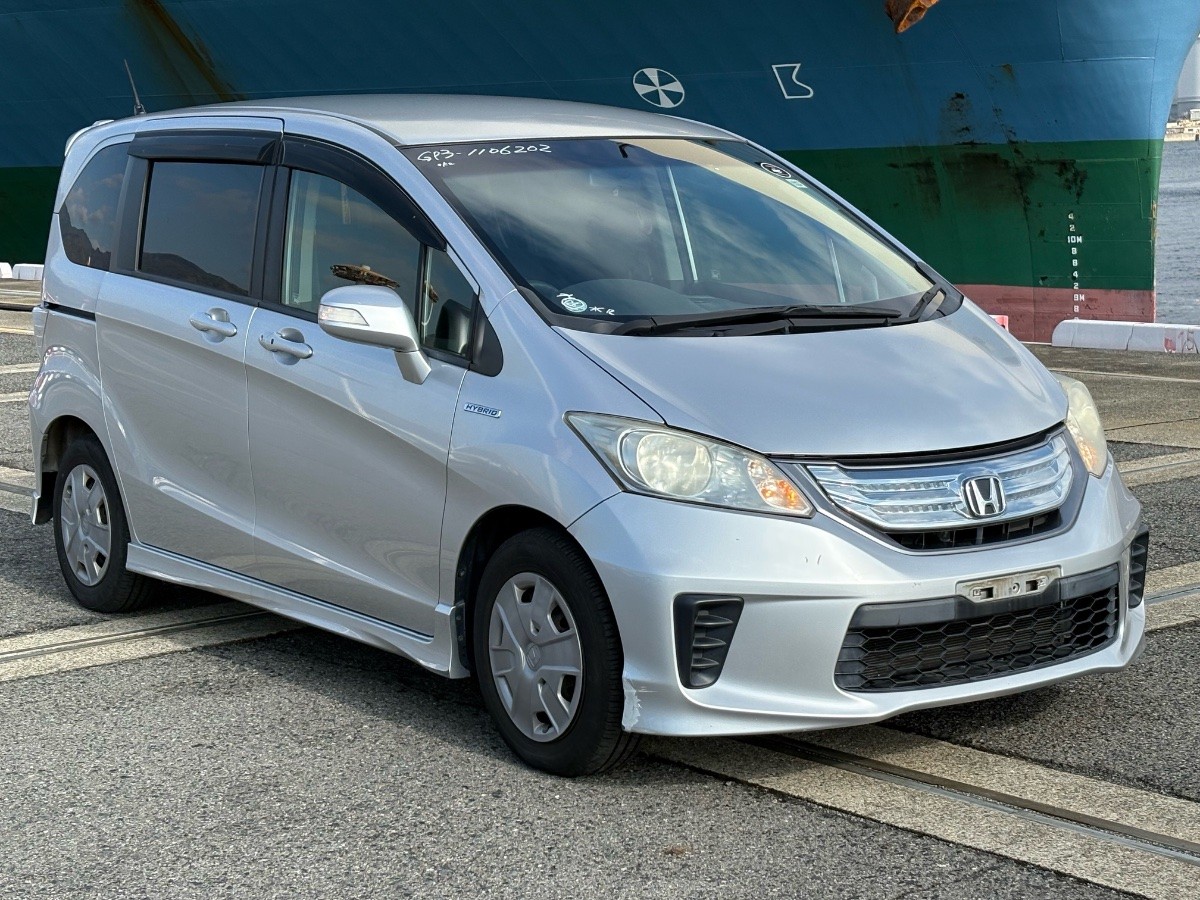 2013 Honda Freed thumbnail