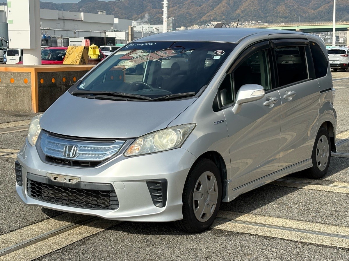 2013 Honda Freed thumbnail