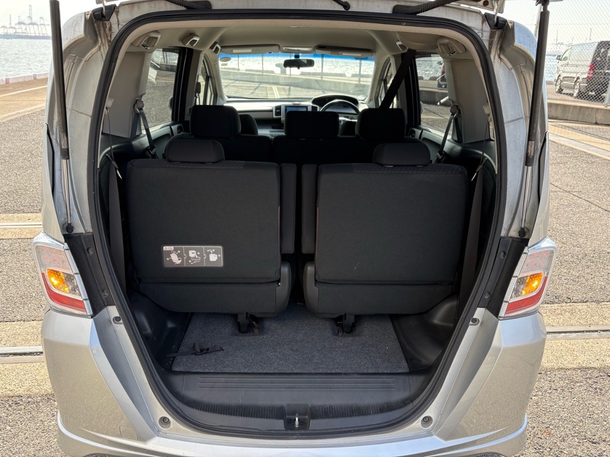 2013 Honda Freed thumbnail