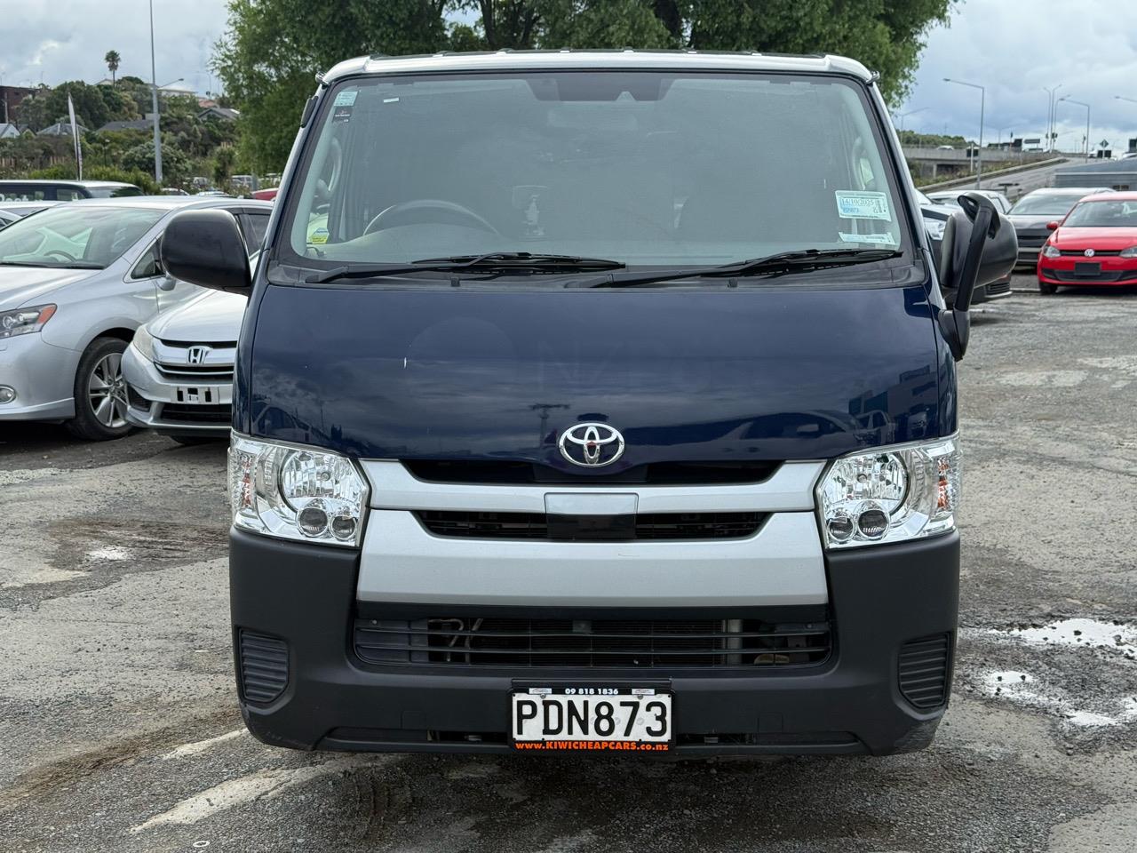 2018 Toyota Hiace thumbnail