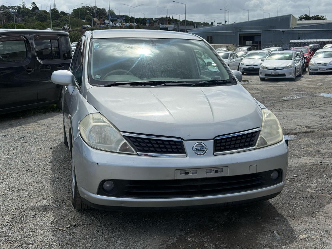 2006 Nissan Tiida thumbnail