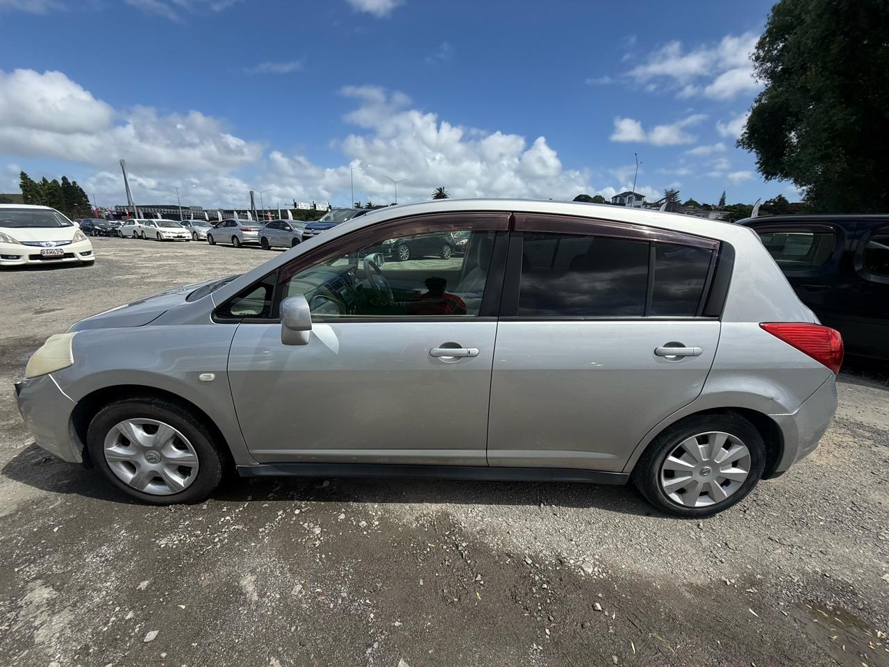 2006 Nissan Tiida thumbnail