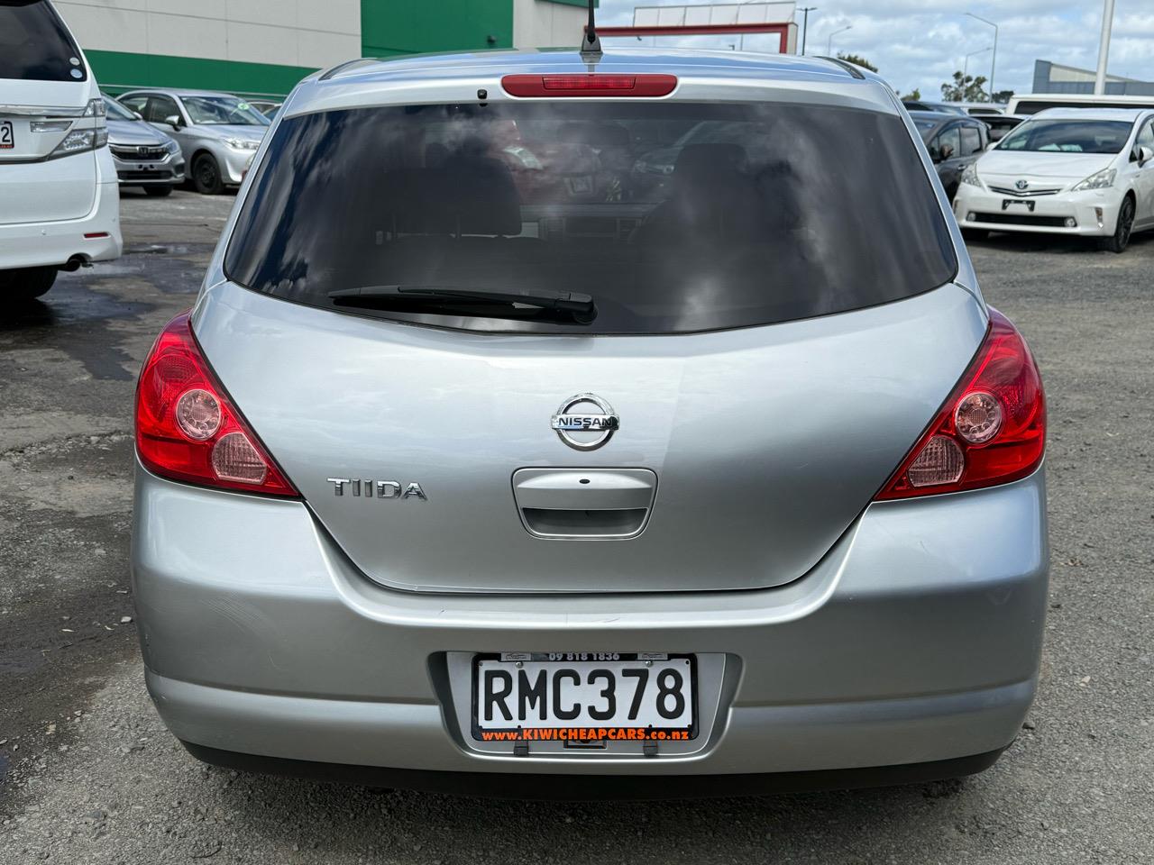 2006 Nissan Tiida thumbnail