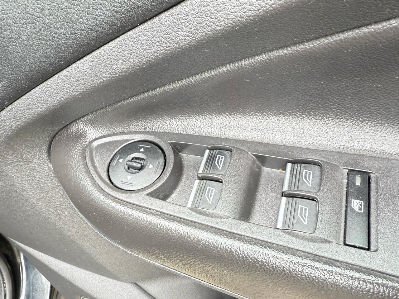 2015 Ford Kuga thumbnail