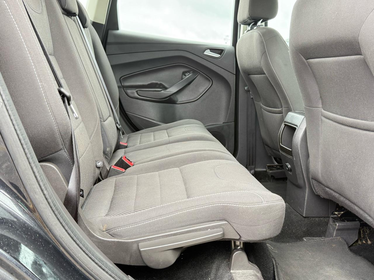 2015 Ford Kuga thumbnail