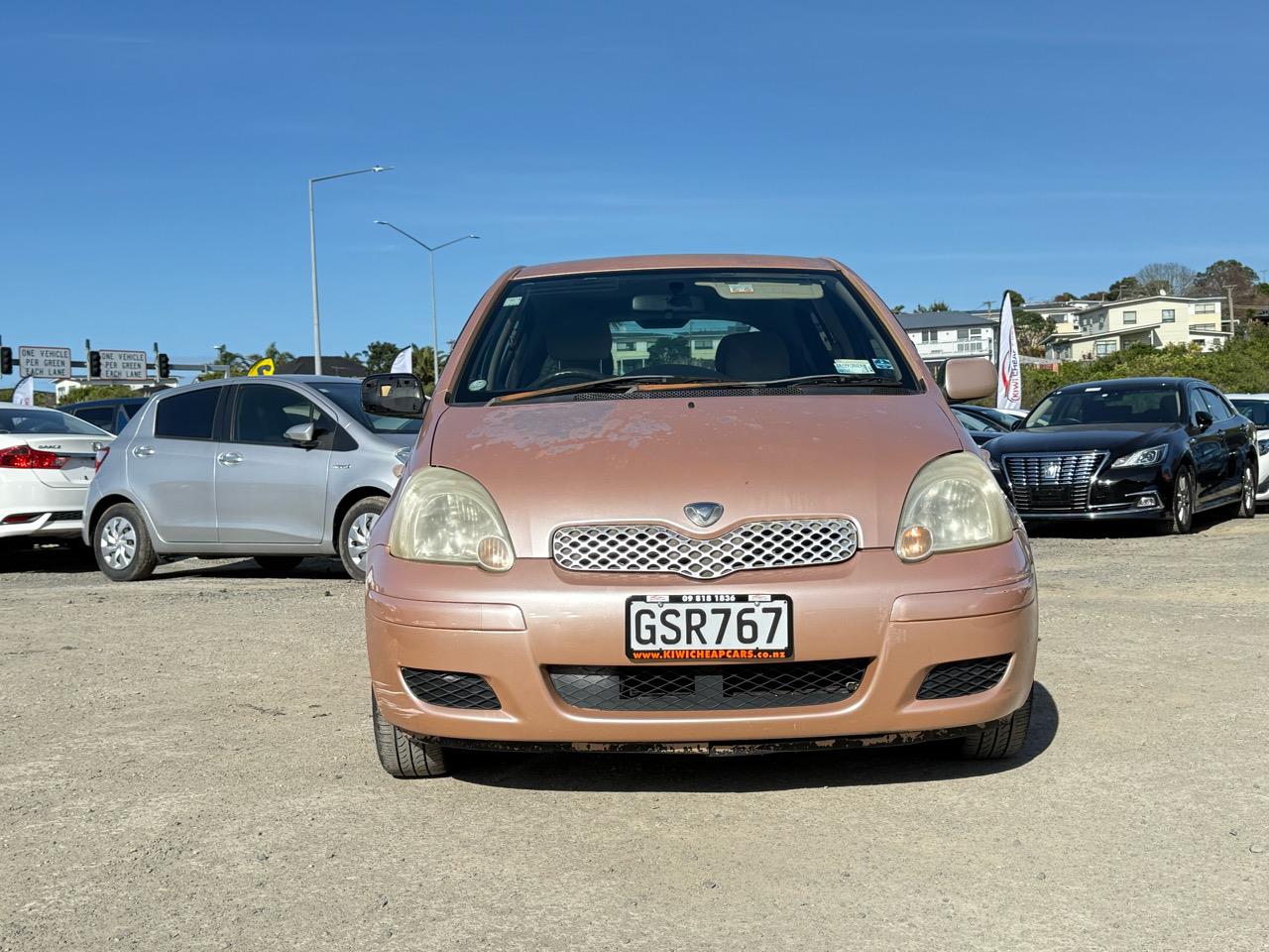 2004 Toyota Vitz thumbnail